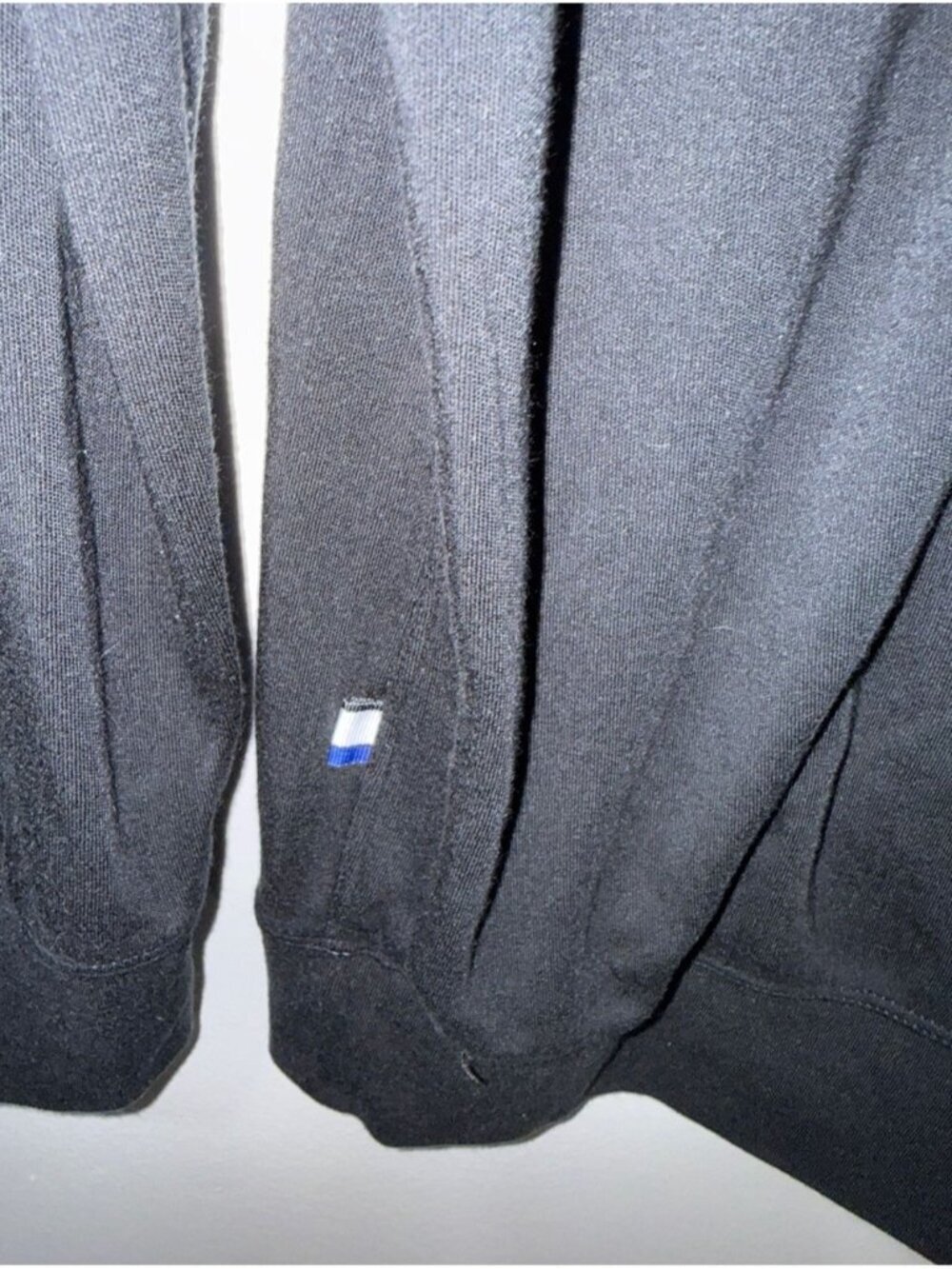 Kit and Ace Black Long Sleeve Crewneck Sweater Size Small - Picture 7 of 9